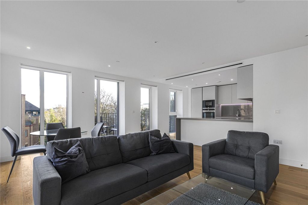 Property photo 1 of 24 Picture No. 16