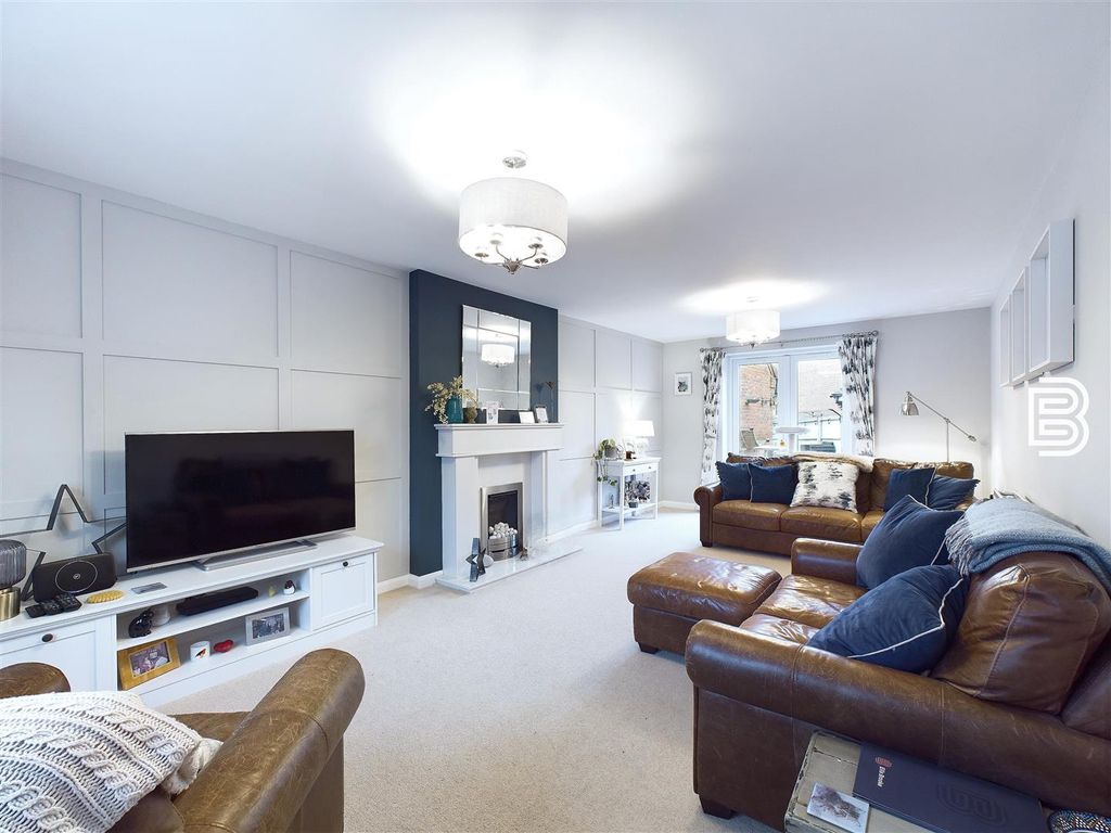 Property photo 3 of 25 Cam03787G0-Pr0070-Still028.Jpg