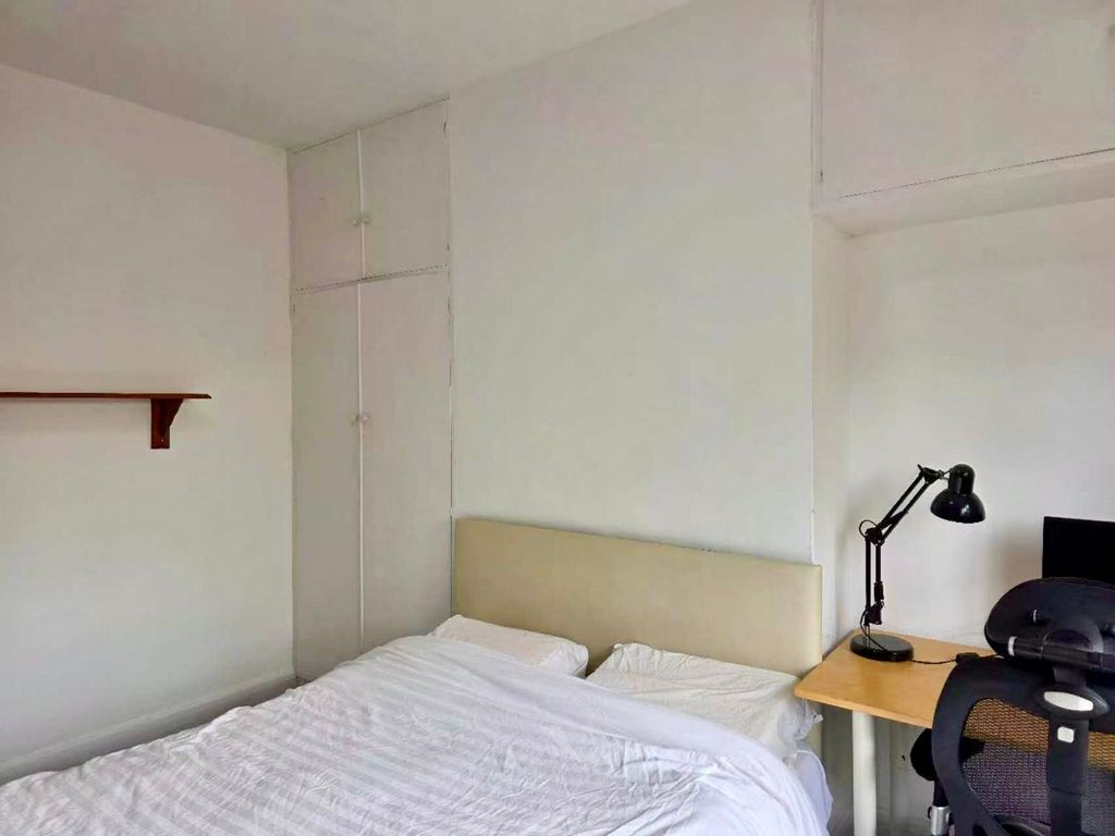 Property photo 3 of 4