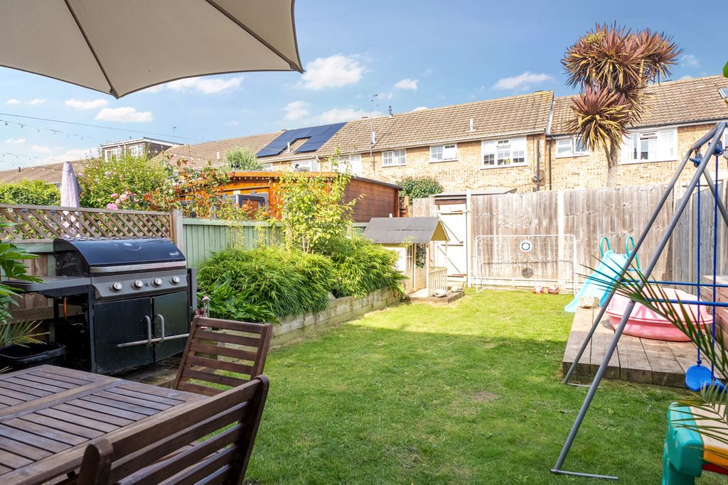 Property photo 2 of 19 Rear Garden