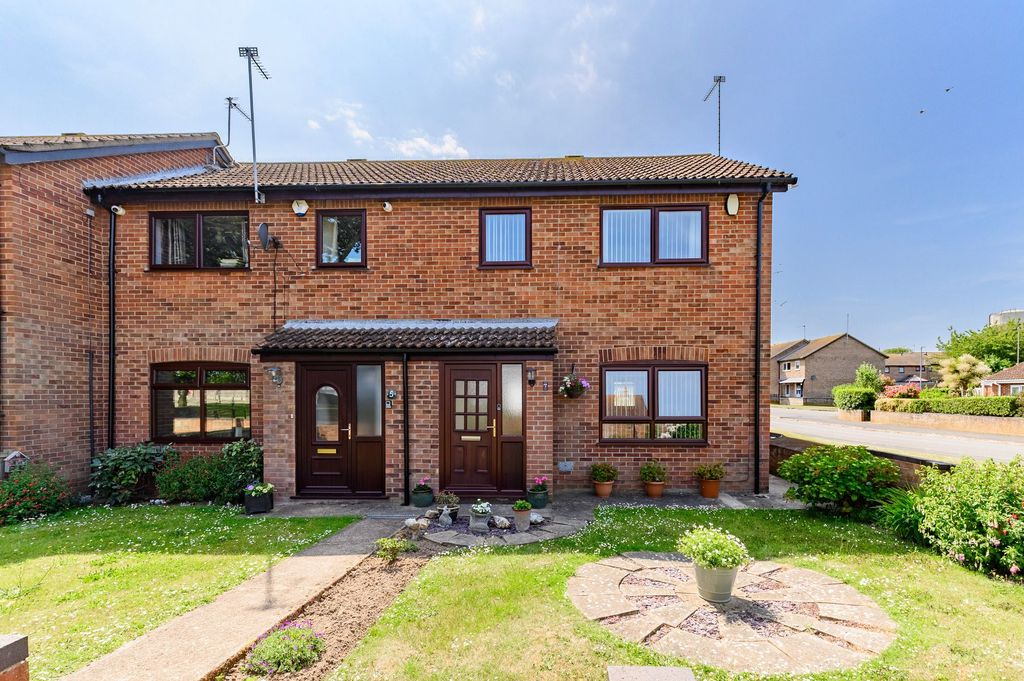 Property photo 1 of 19