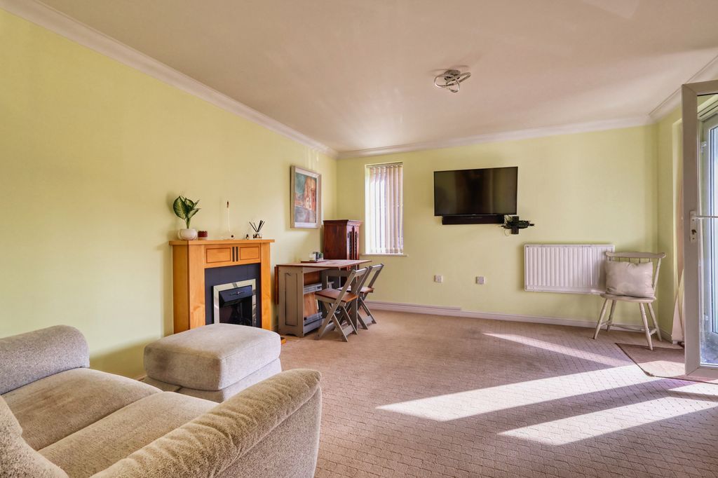 Property photo 2 of 11 Picture No. 03