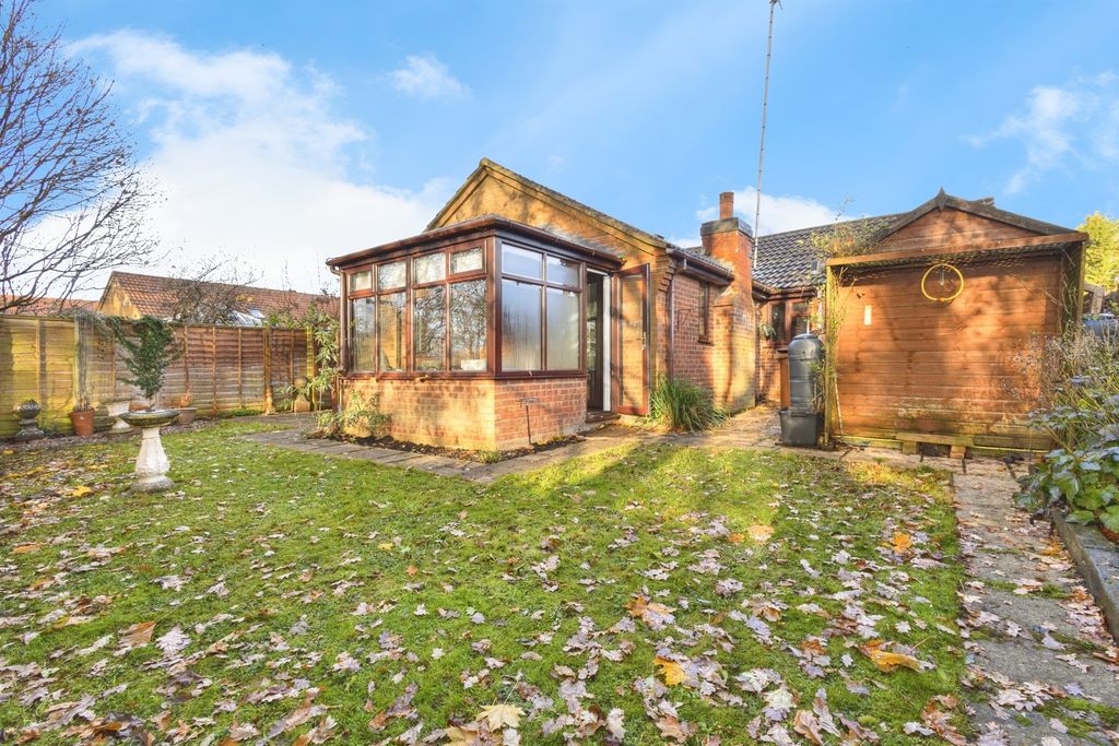 Property photo 2 of 16