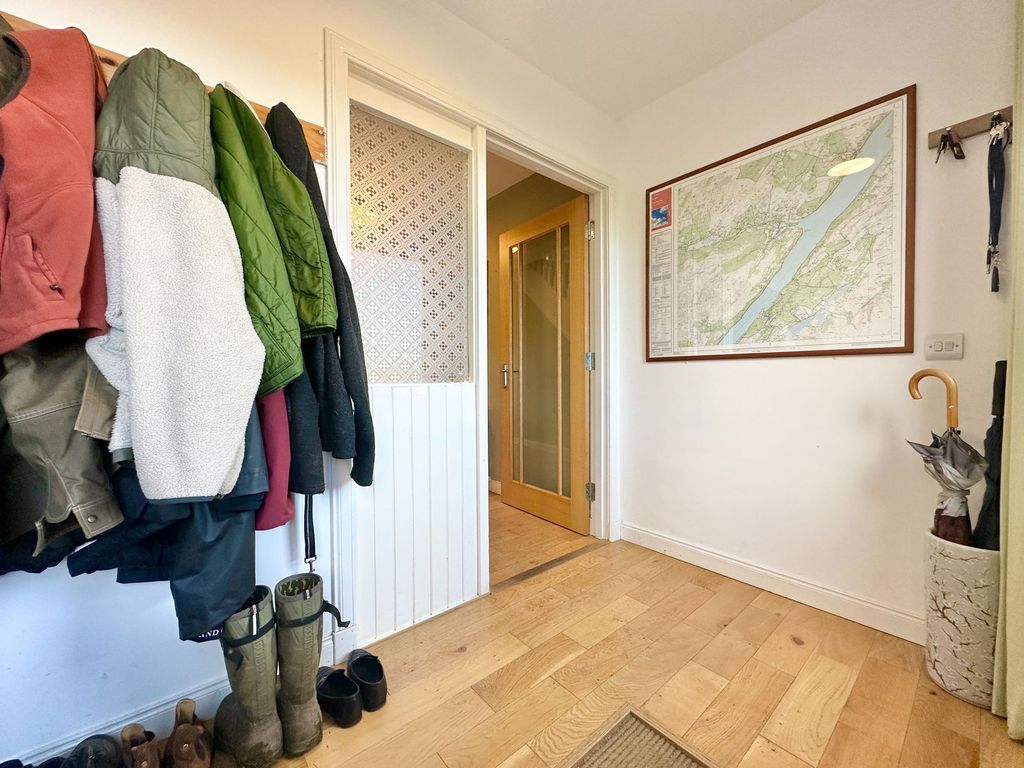 Property photo 3 of 35