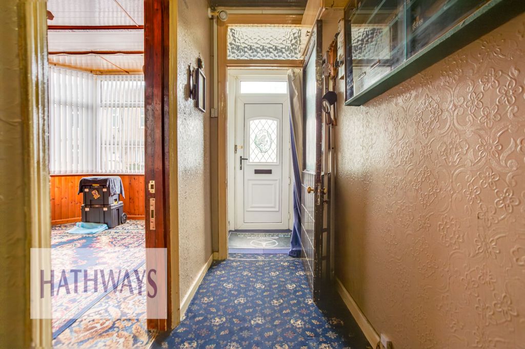 Property photo 3 of 42
