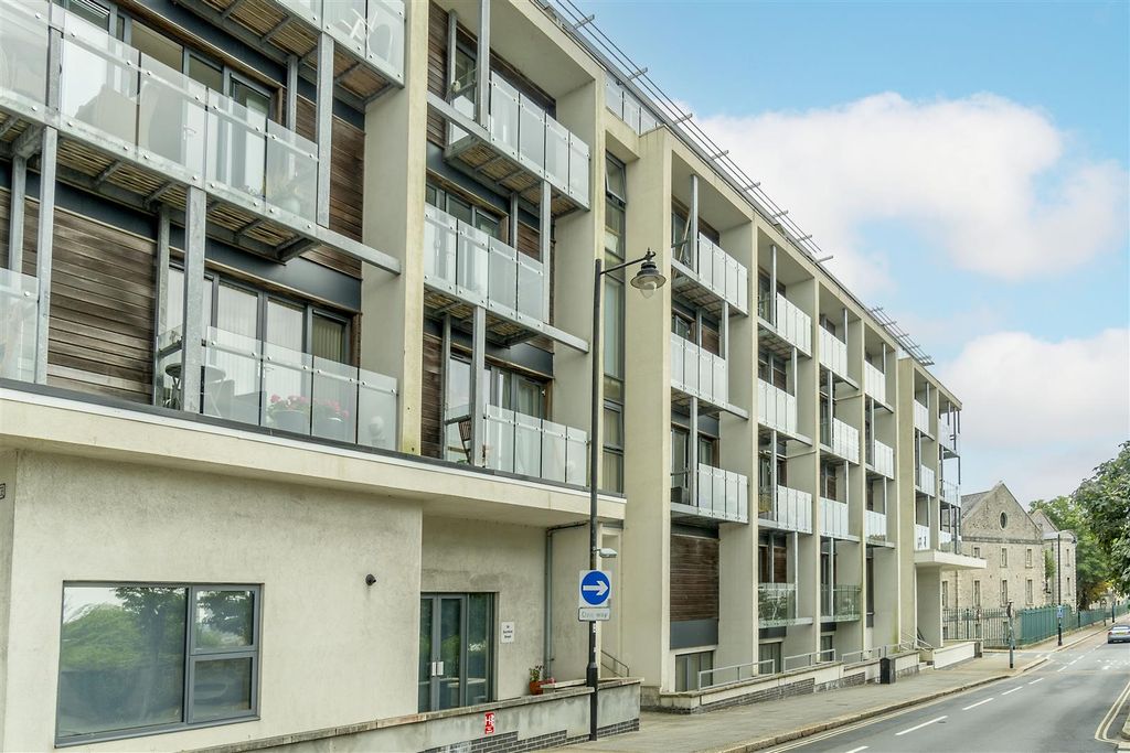 Property photo 1 of 7 Front.Jpg