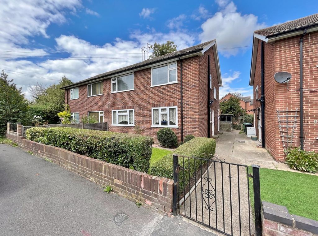 Property photo 1 of 6