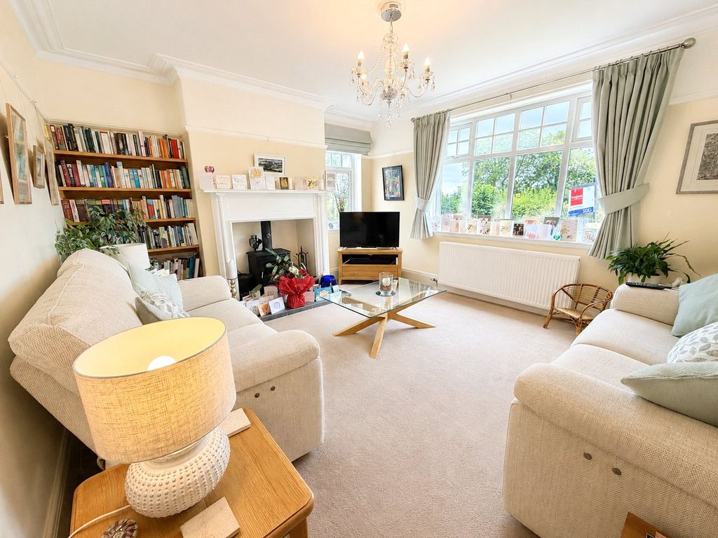 Property photo 2 of 23 Picture No. 34