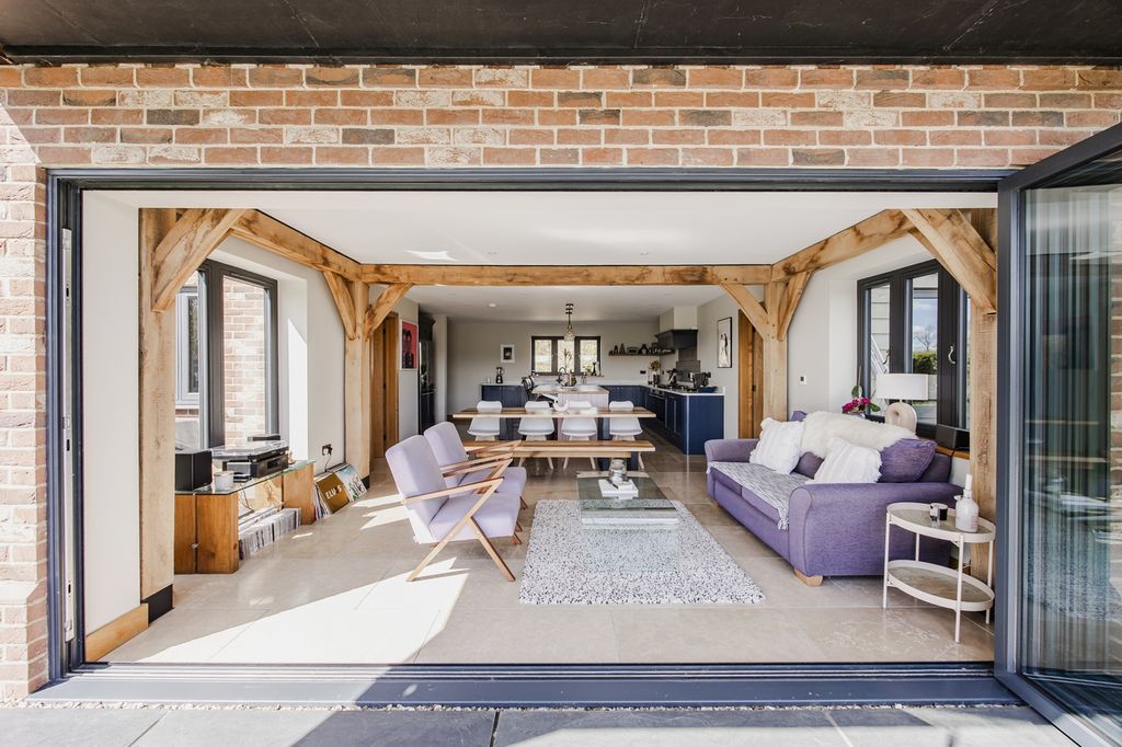 Property photo 2 of 34