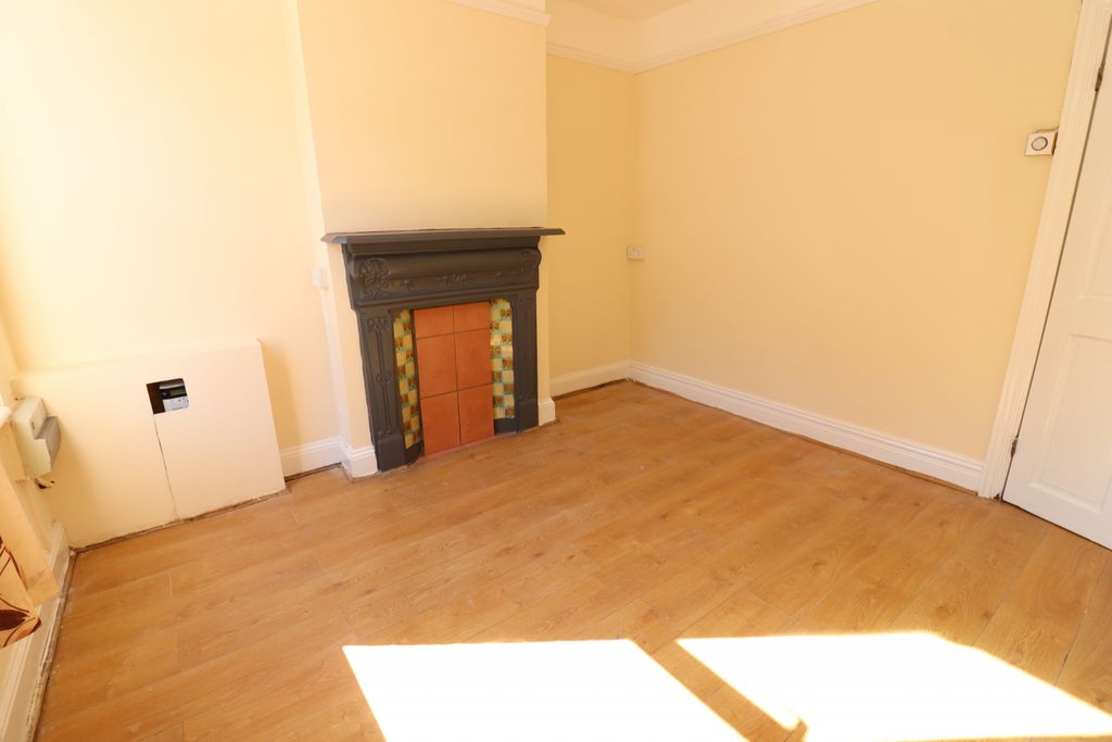 Property photo 2 of 6 Gallery