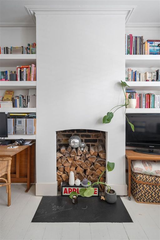 Property photo 2 of 22