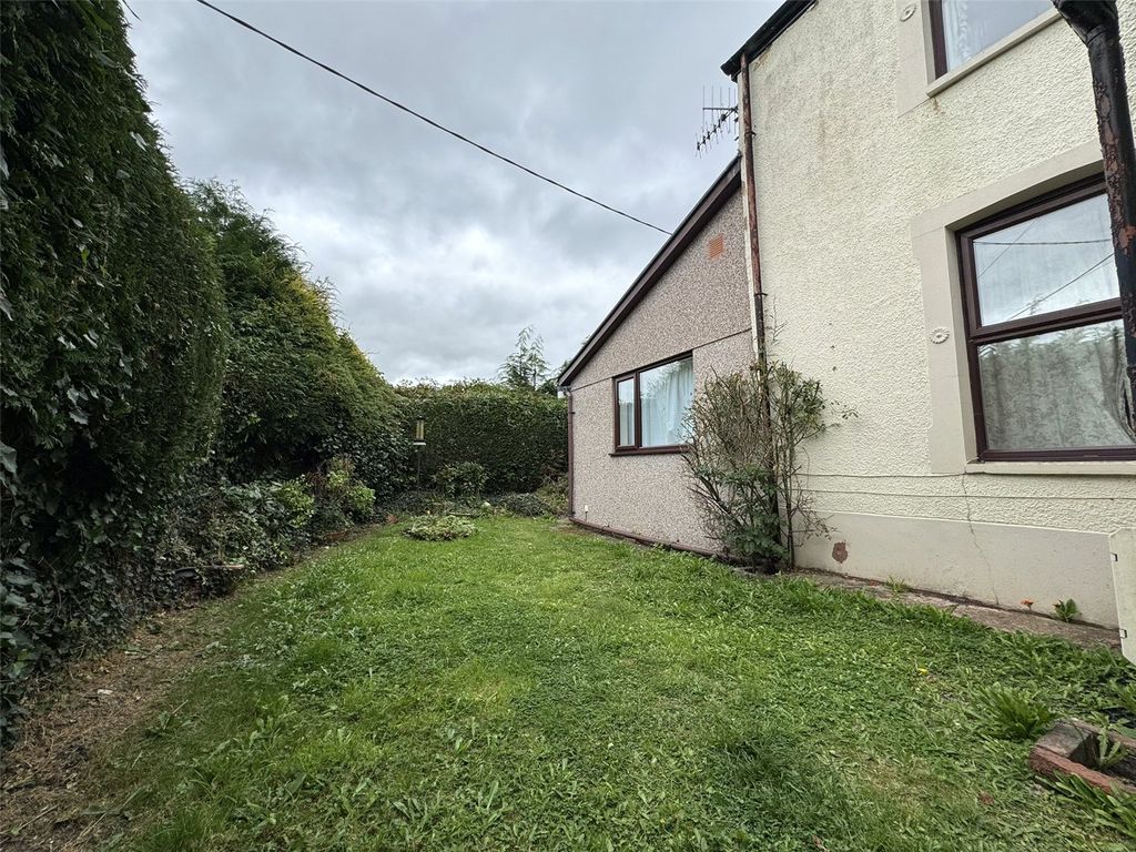 Property photo 3 of 17 Picture No. 04