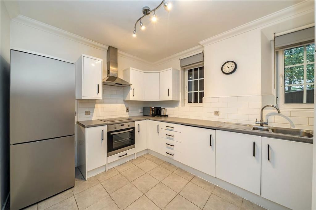 Property photo 3 of 4