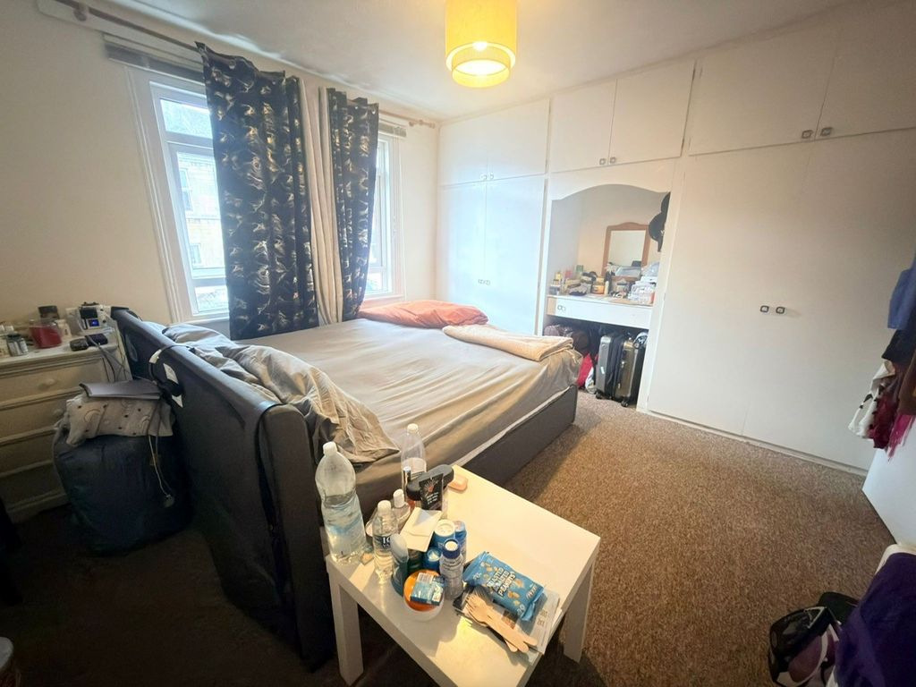 Property photo 3 of 10 Bedroom 1