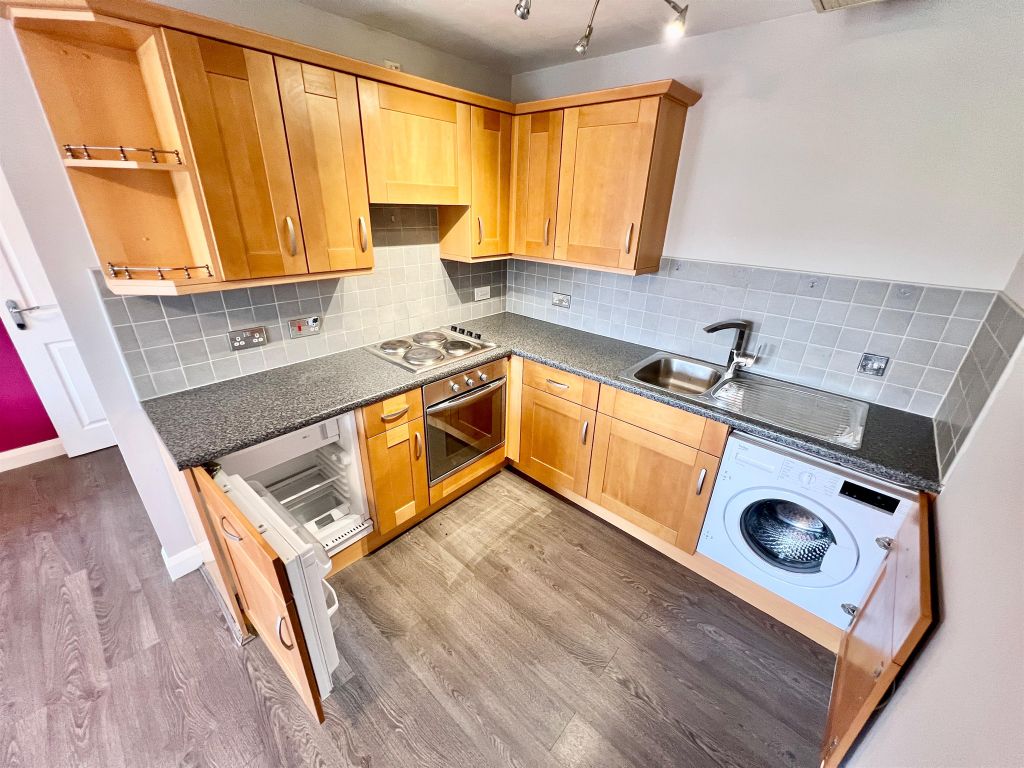 Property photo 3 of 17