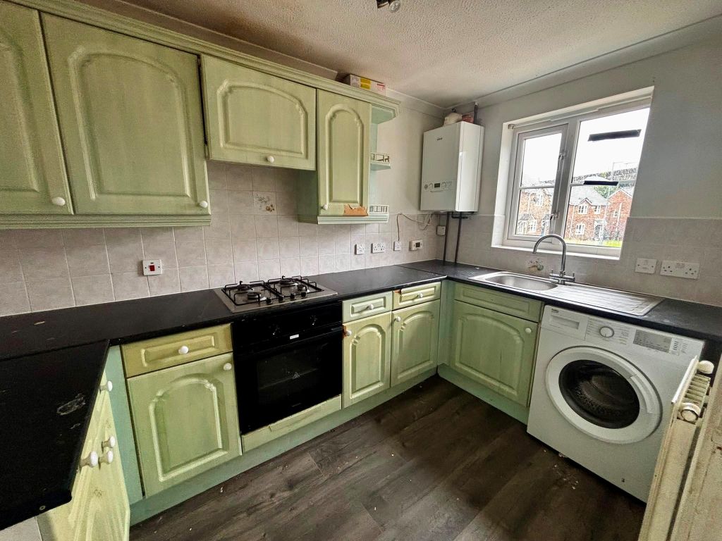 Property photo 2 of 17