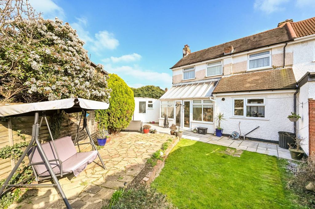 Property photo 3 of 13