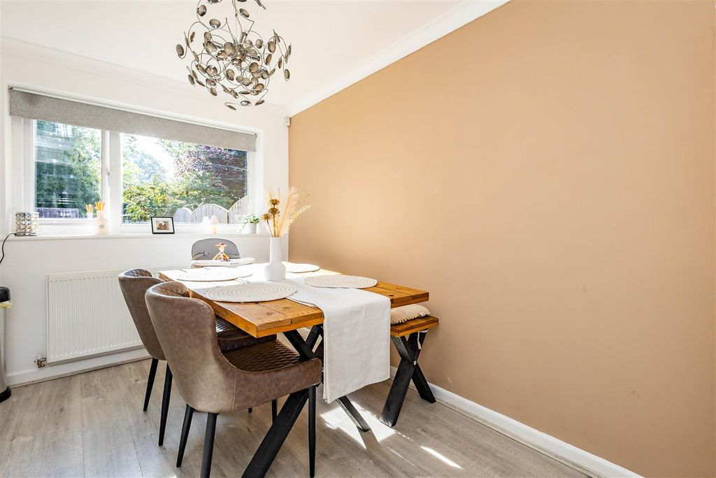 Property photo 3 of 20 Dining Room