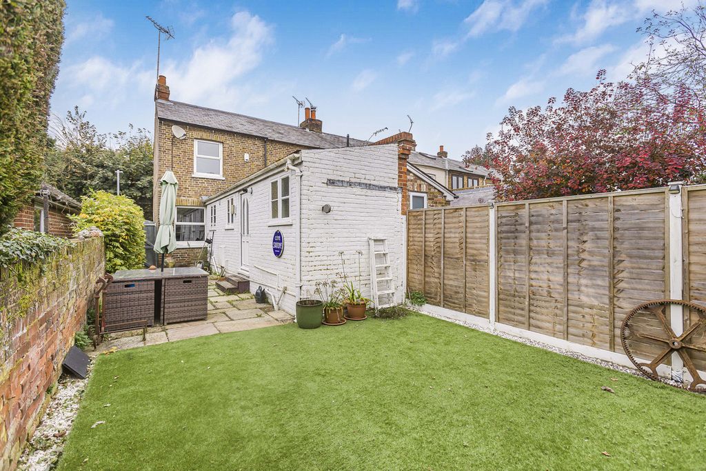 Property photo 2 of 23