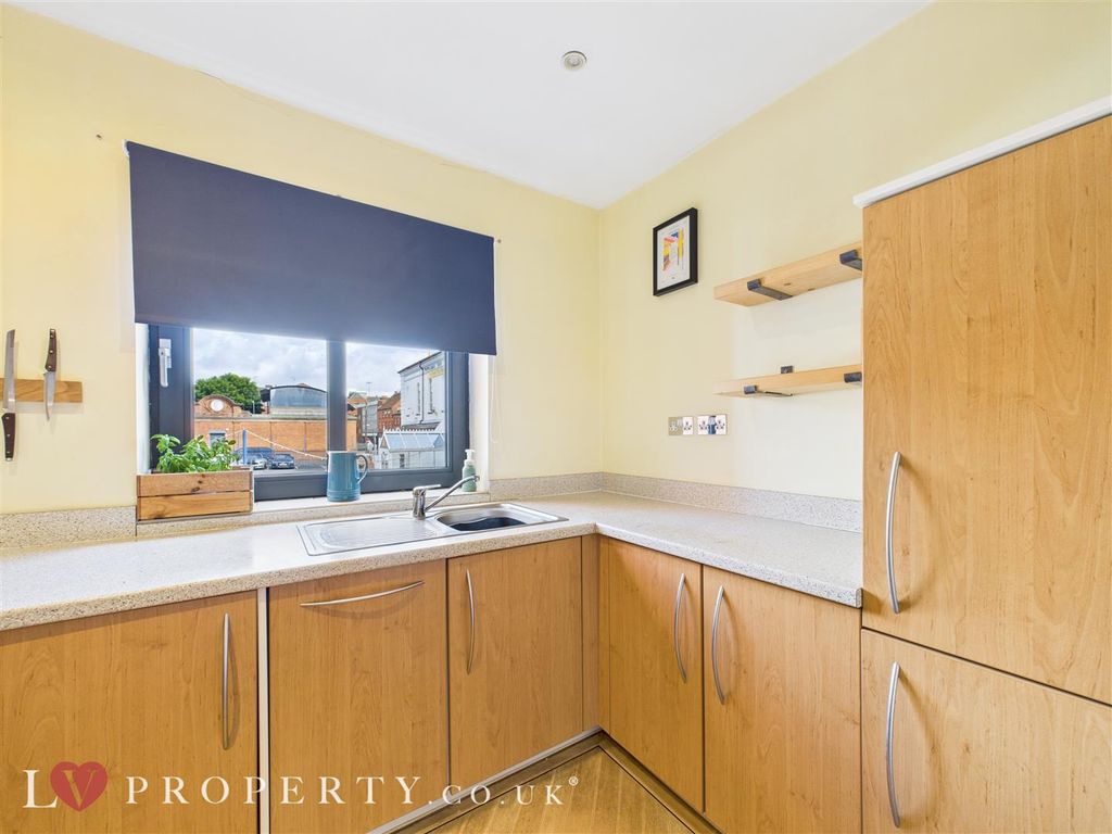 Additional image 7 of 2 bed flat for saleNewhall Court, George Street, Birmingham B3