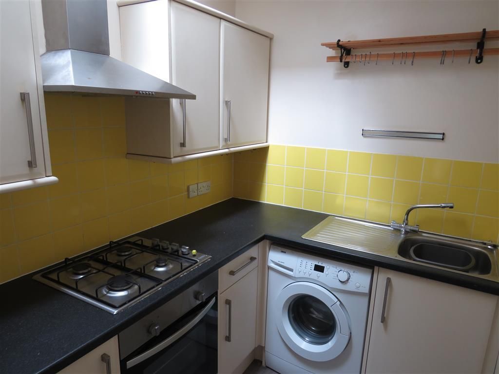 Property photo 1 of 8 Kitchen