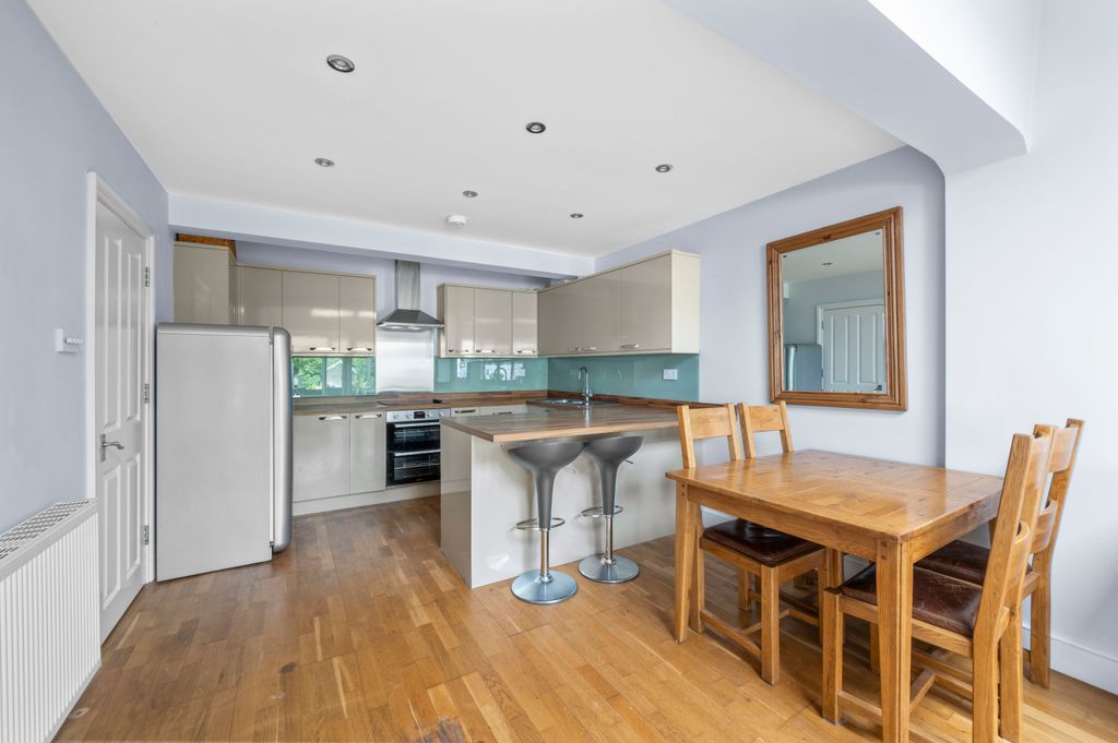 Property photo 3 of 12 Picture No. 05