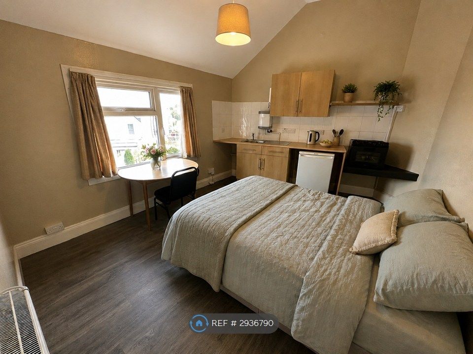 Property photo 2 of 4