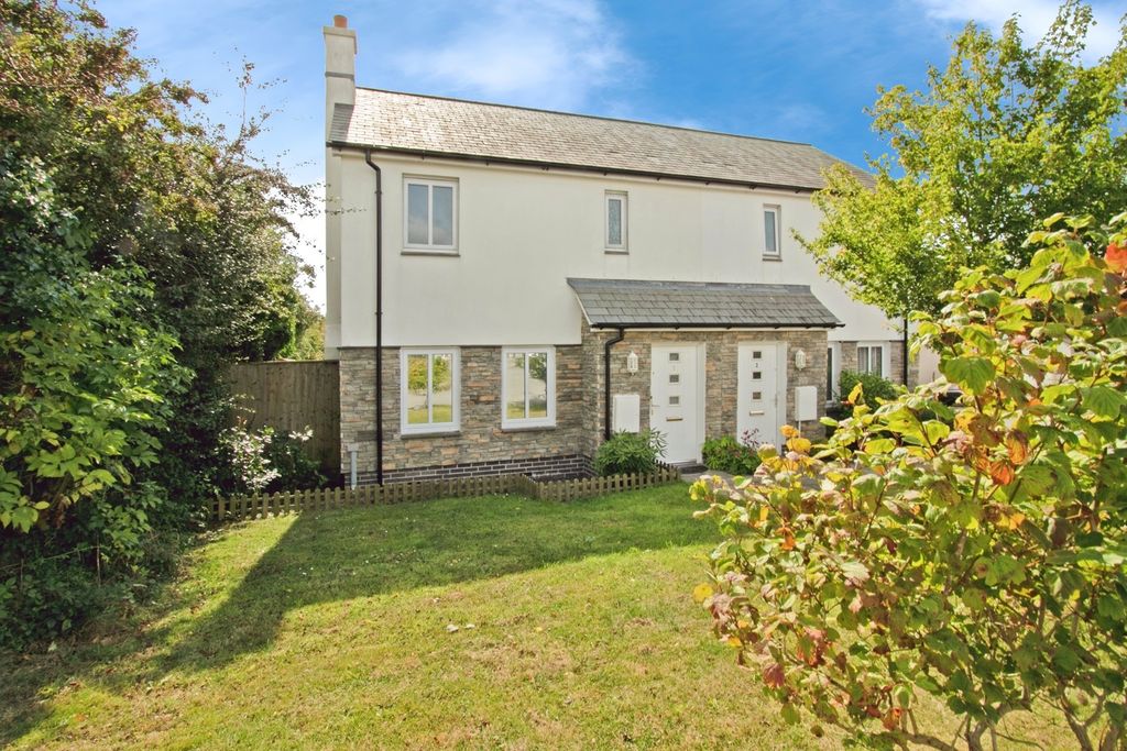 Property photo 2 of 17 Photo