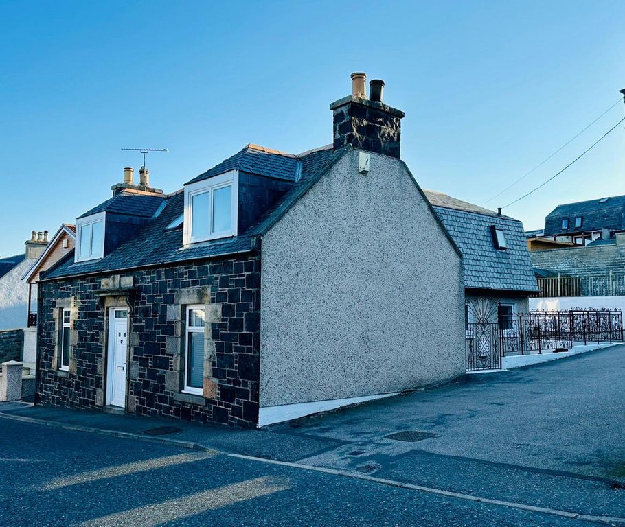 Property photo 2 of 37