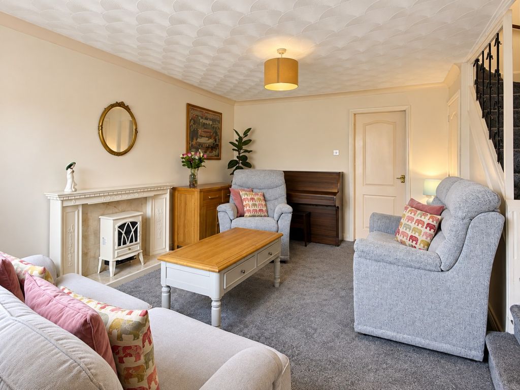 Property photo 2 of 19 5270863