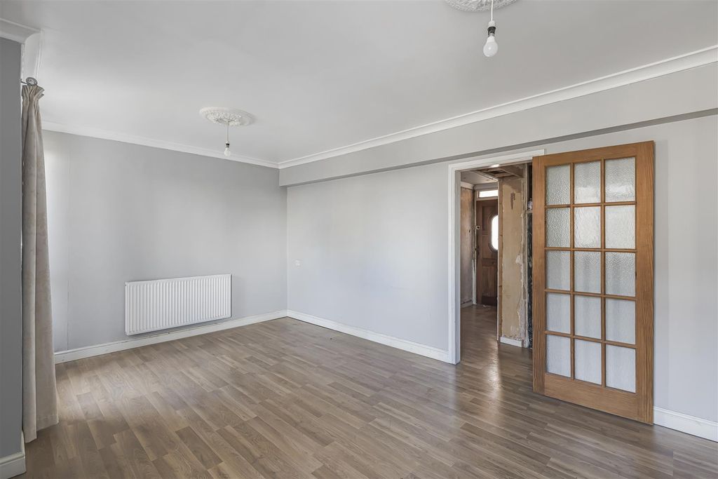 Property photo 2 of 14 Atkinson_House-2.Jpg