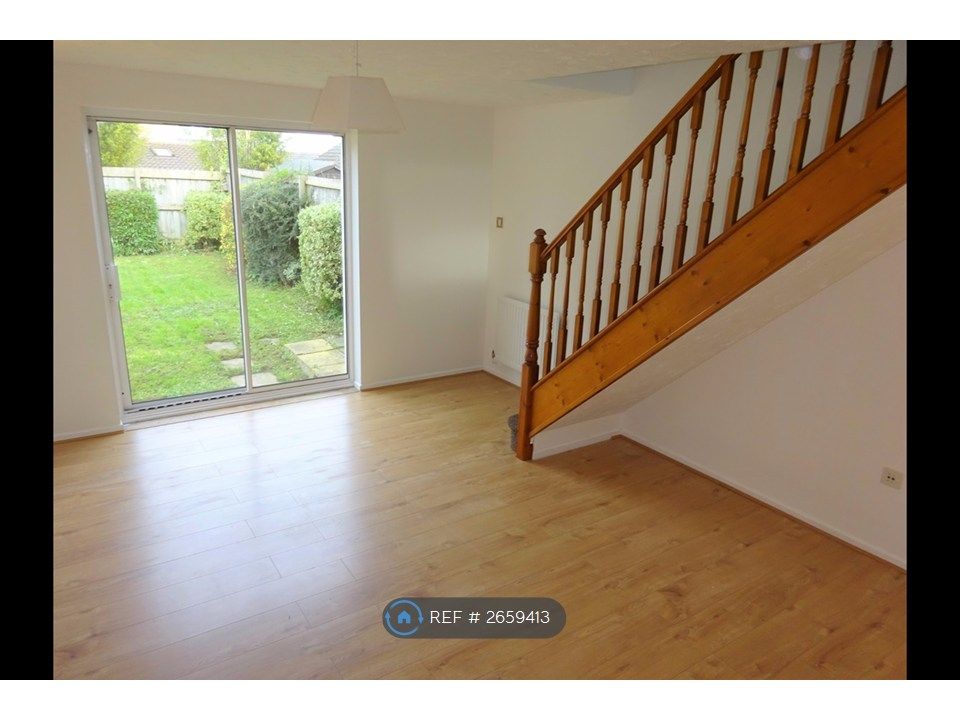 Property photo 2 of 8 Living Room