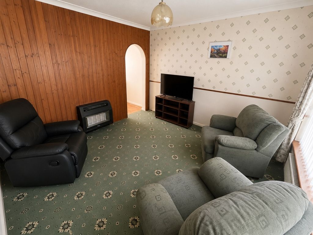 Property photo 2 of 10 5245681