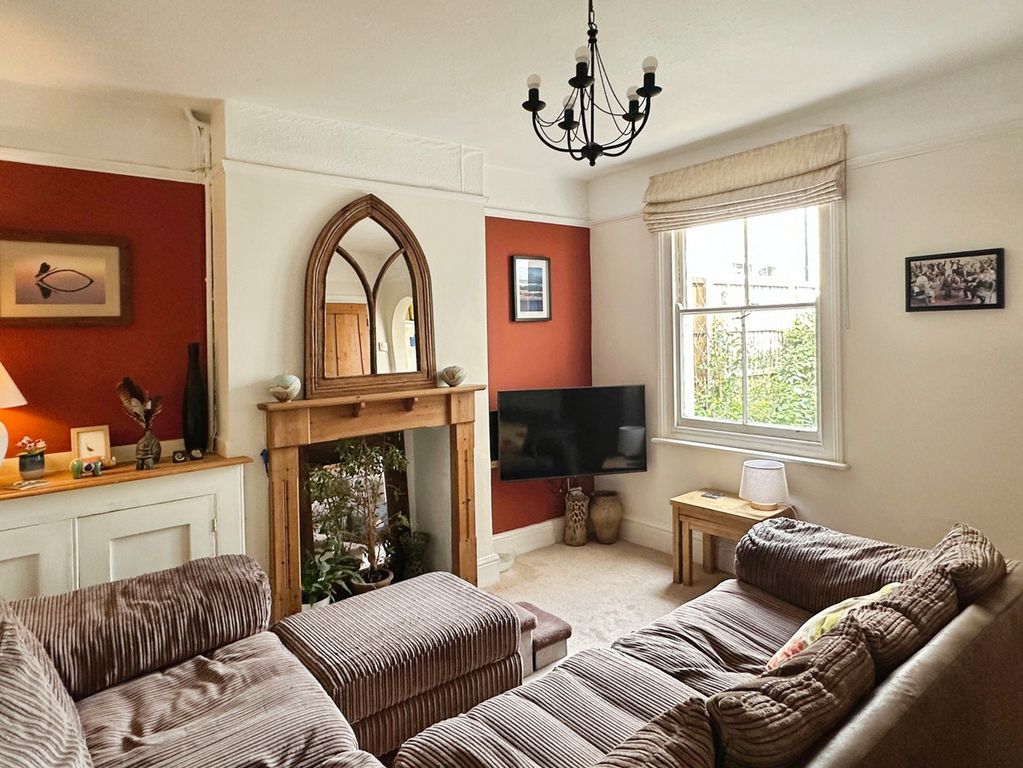 Property photo 2 of 16