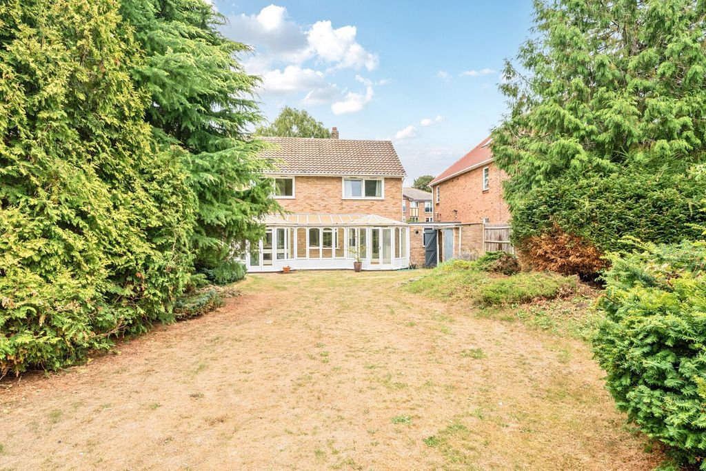 Property photo 2 of 18 Picture No. 29