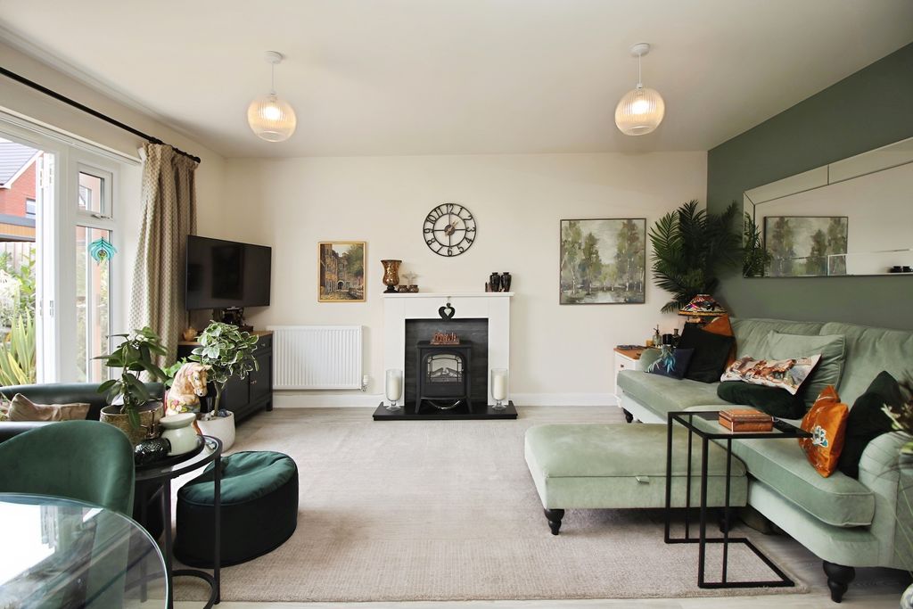 Property photo 1 of 20