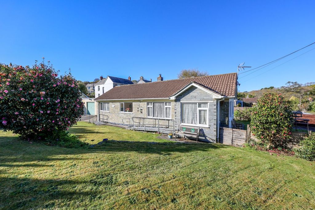 Property photo 1 of 21