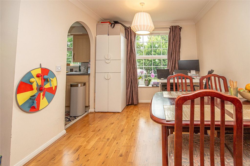 Property photo 3 of 7 Reception