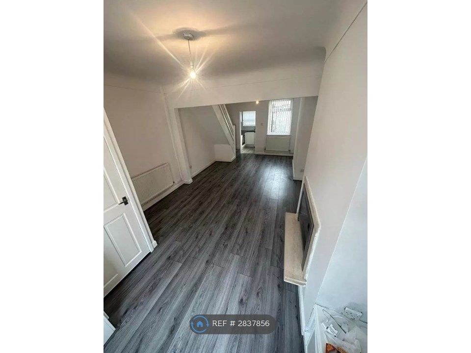 Property photo 2 of 14 Living &amp; Dining