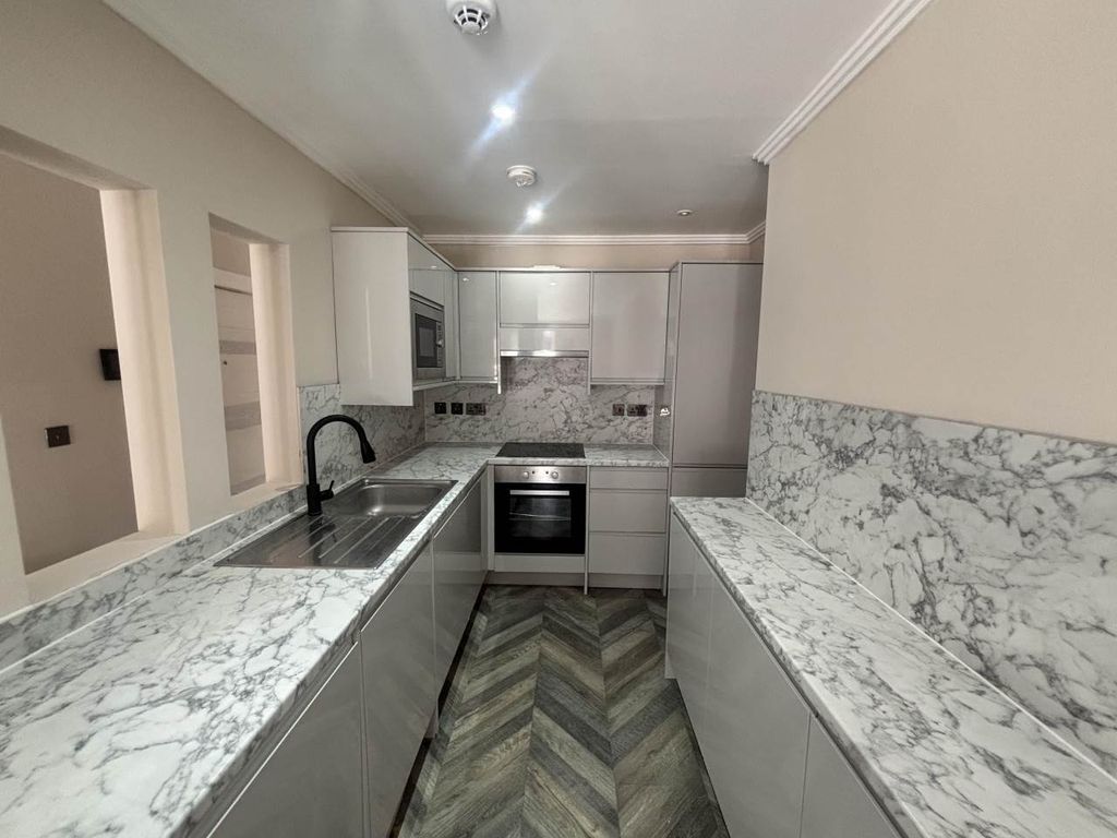 Property photo 3 of 7 Img_5378