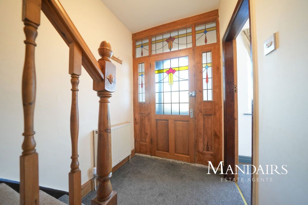 Property photo 2 of 26