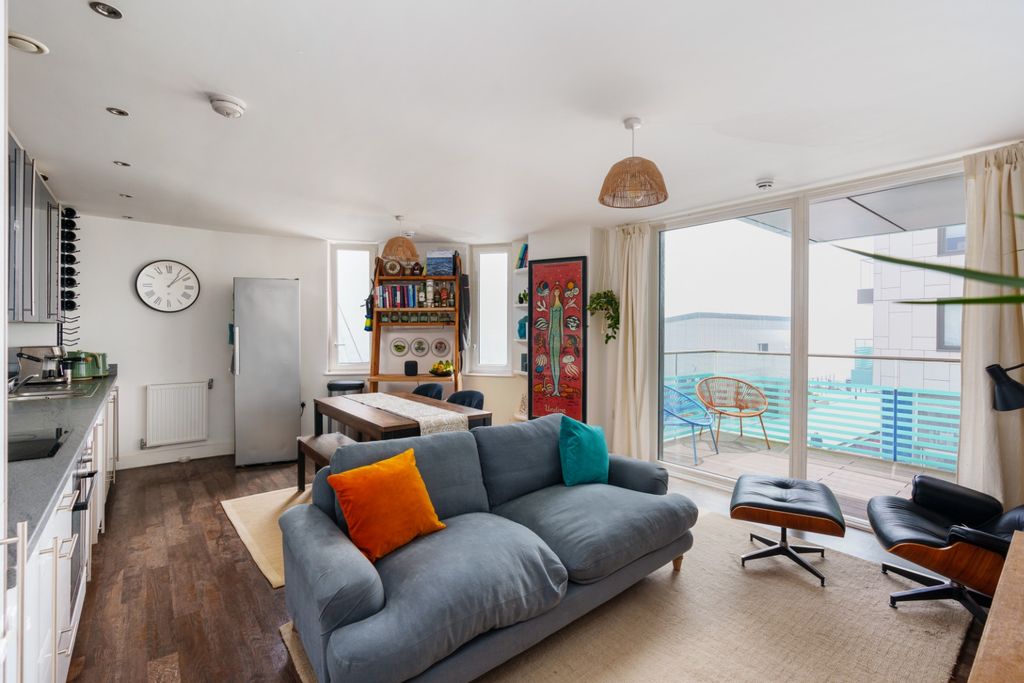 Property photo 1 of 16 4197152