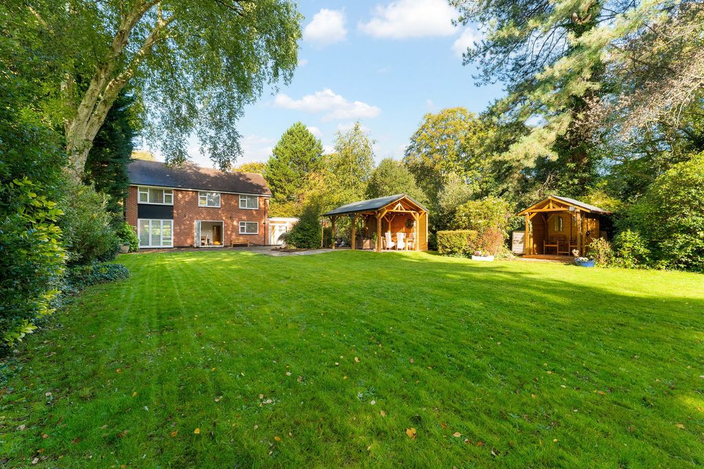 Property photo 3 of 84