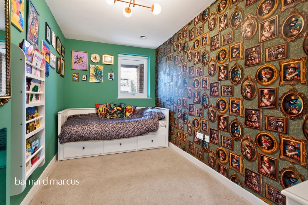 Property photo 3 of 18