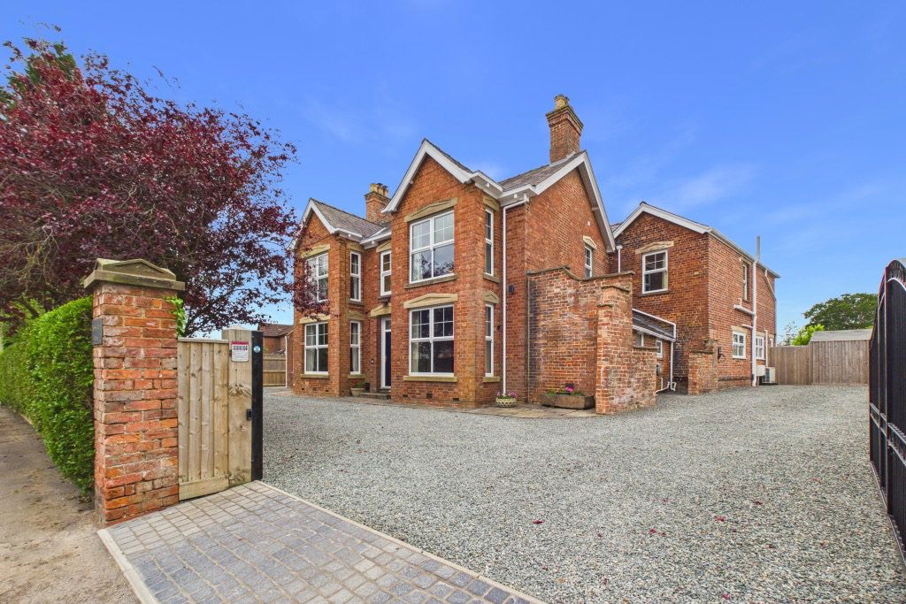 Property photo 1 of 61