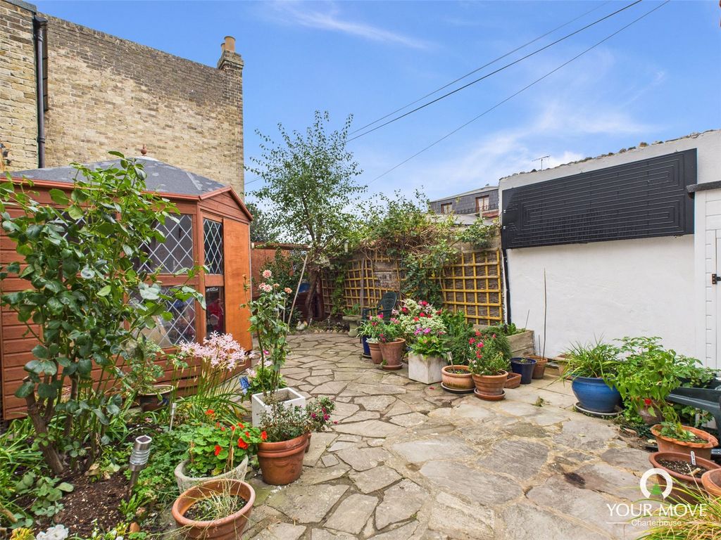 Property photo 3 of 25 Picture No. 23