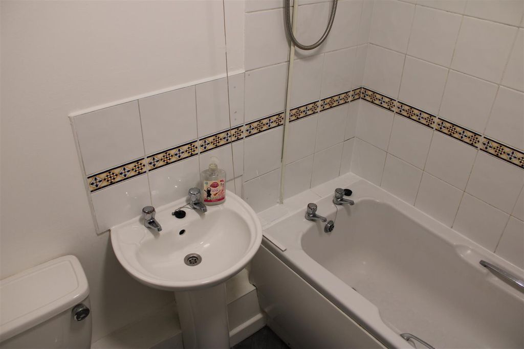 Property photo 3 of 9 Img_0172.Jpg