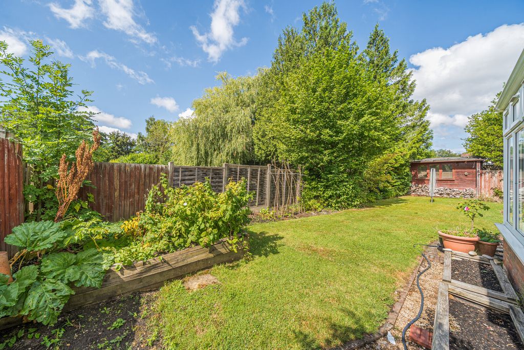 Property photo 2 of 17 1316253-8-686Ba05...