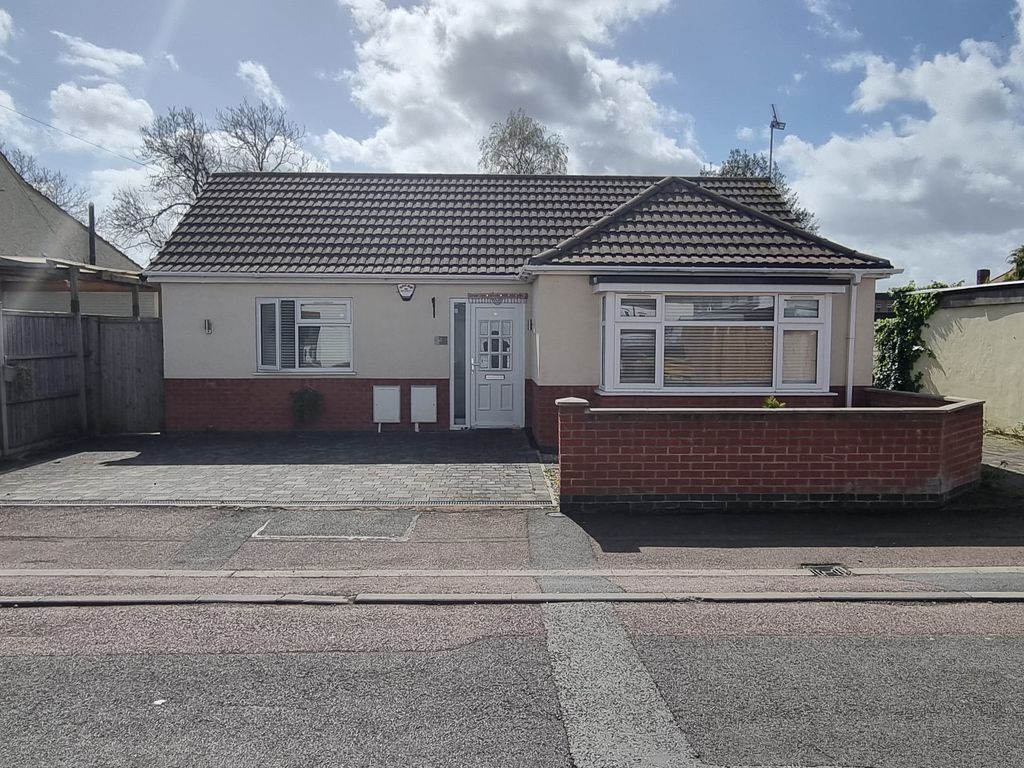 Property photo 1 of 8 Frontage