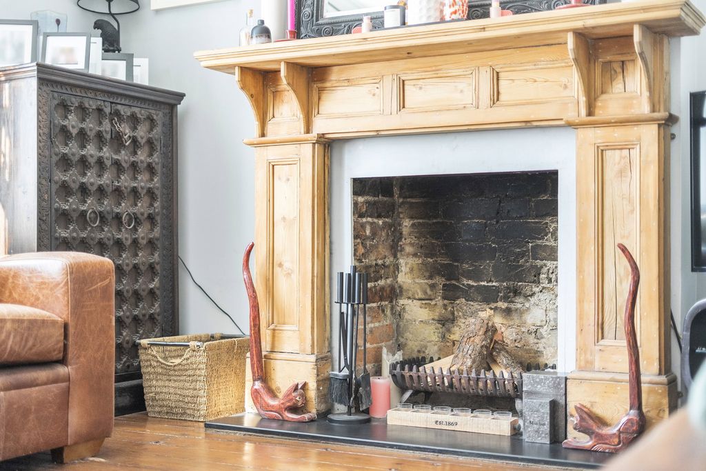 Property photo 3 of 27